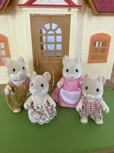 Sylvanian families hamilton - families,