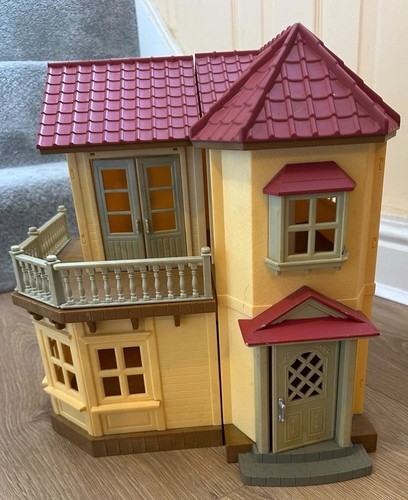 Sylvanian families willow hall - families,