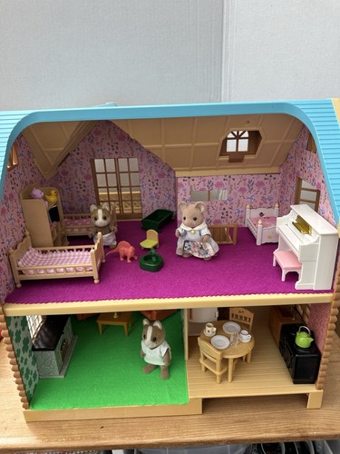 Sylvanian families house - families,