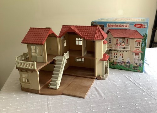 Sylvanian families willow hall - sylvanian,
