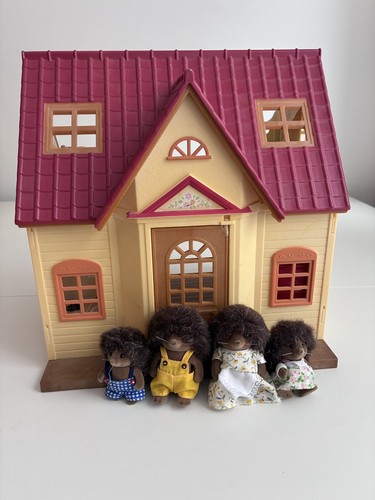 Sylvanian families red - families,