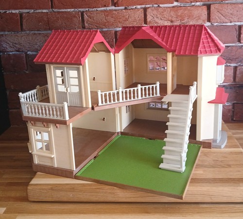 Sylvanian families beechwood - families,