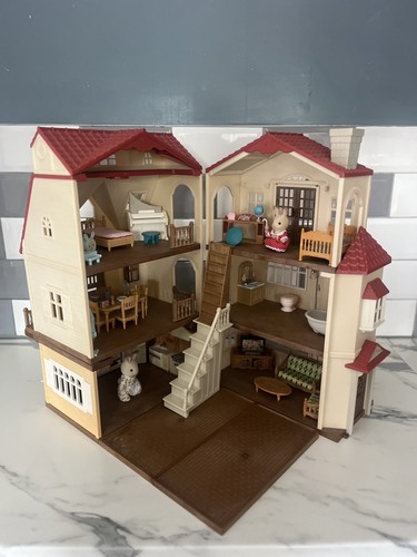 Sylvanian families red - families, roof
