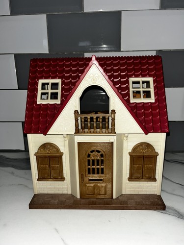 Slyvanian families red roof - slyvanian,