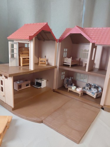 Sylvanian families house with - sylvanian,