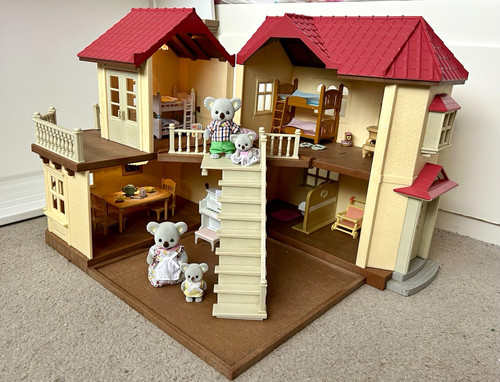 Sylvanian families beechwood - sylvanian,