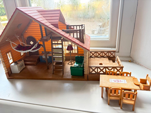 Sylvanian families log cabin - sylvanian,