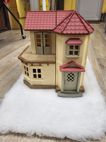 Sylvanian families doll - doll, house