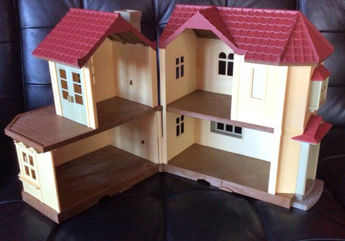 Sylvanian families beechwood - families,