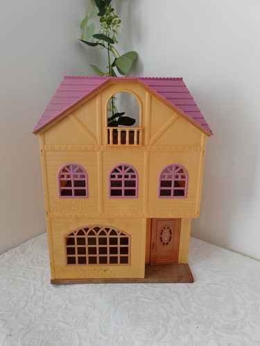 Sylvanian families beechwood - families,