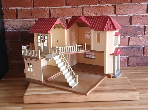 Sylvanian families beechwood - families,