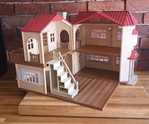 Sylvanian families red - red, roof