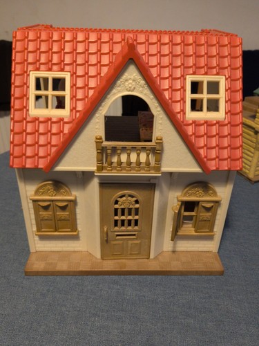 Sylvanian families red - families, roof