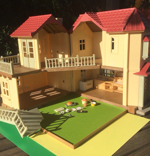Sylvanian families beechwood - sylvanian,