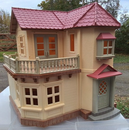 Sylvanian families beechwood - families,