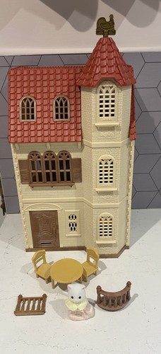 Sylvanian families red roof - red,