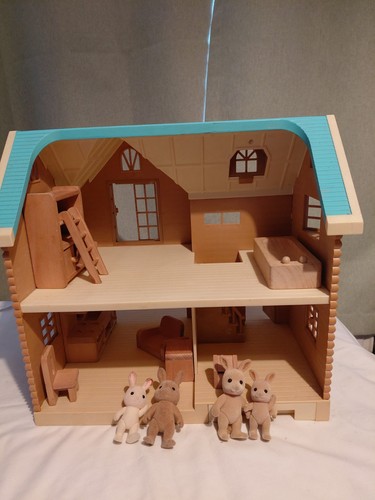 Sylvanian families larchwood - families,