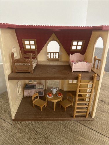 Sylvanian family cosy - cosy, cottage