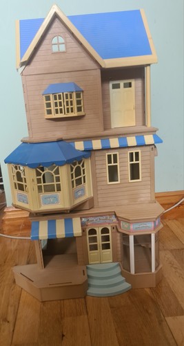 Sylvanian families house - families, of