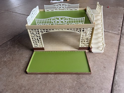 Sylvanian families terrace - families,
