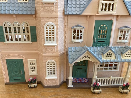 Sylvanian families deluxe - families,